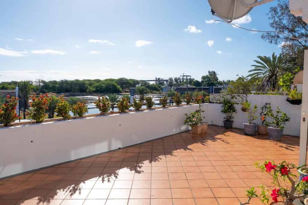 Balkón nebo terasa v ubytování Tamarin Seaside Apartment