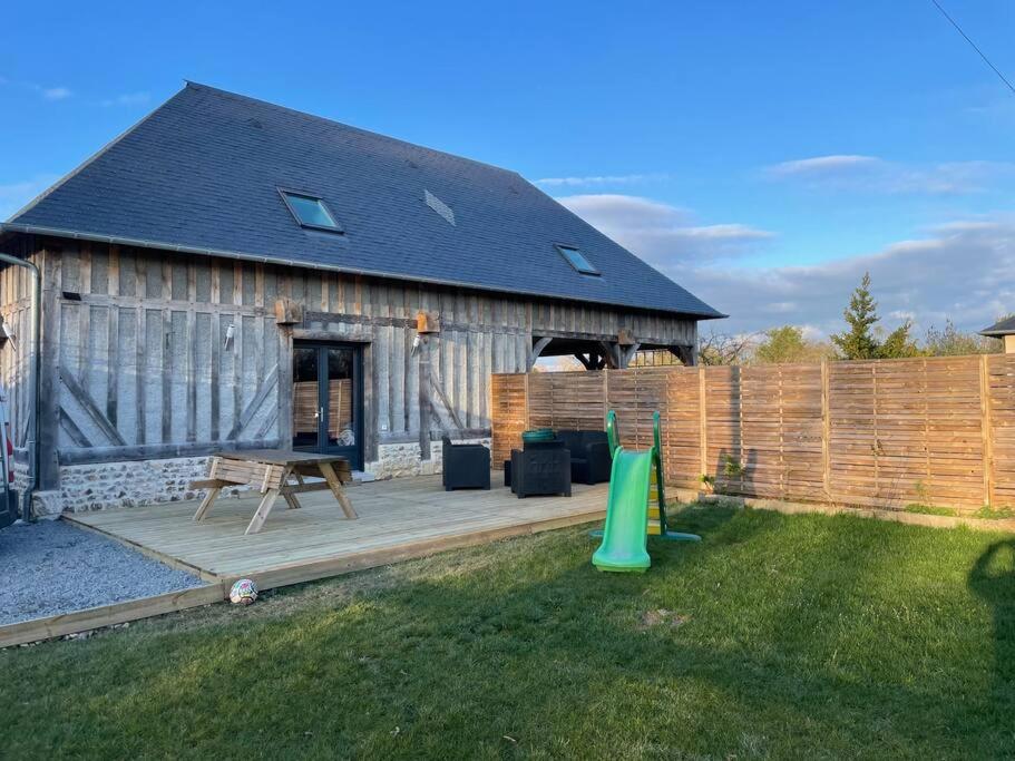 Κήπος έξω από το Maison à la campagne à 10 minutes d’Honfleur