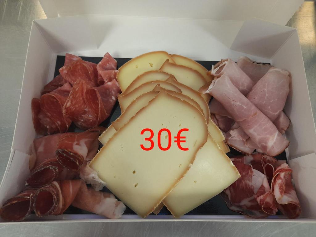 Jídlo v apartmánu nebo okolí
