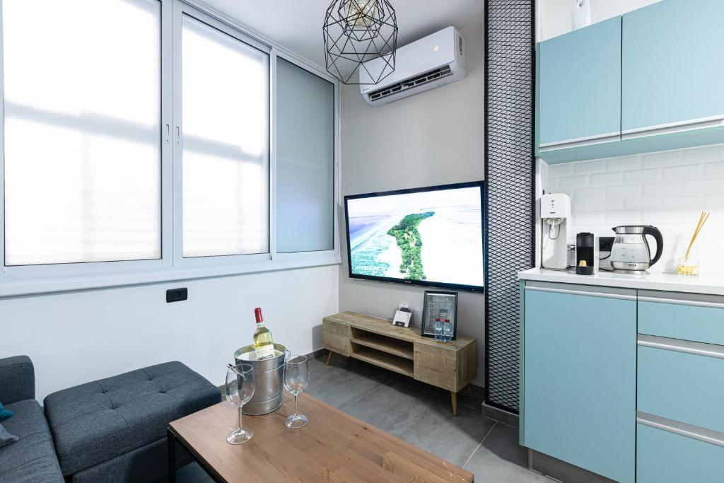 Nhà bếp/bếp nhỏ tại Oazis 1BR Apt,Central Old Town, Great location