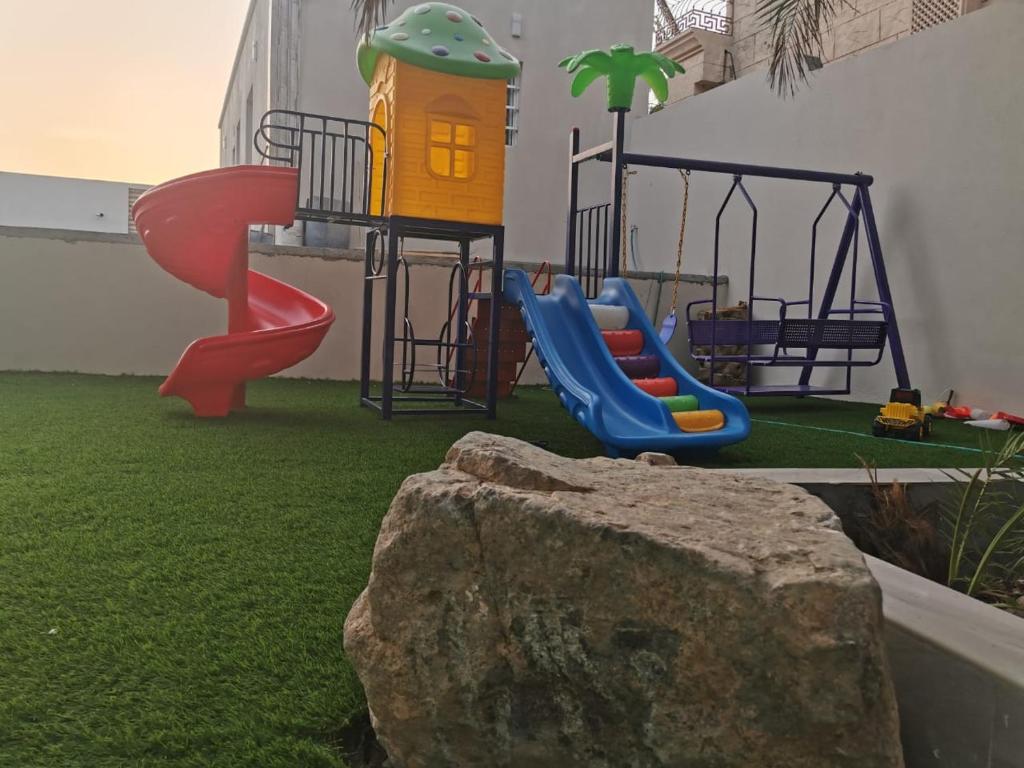Herní místnost nebo prostor pro děti v ubytování فيلا مسقط - Muscat Villa