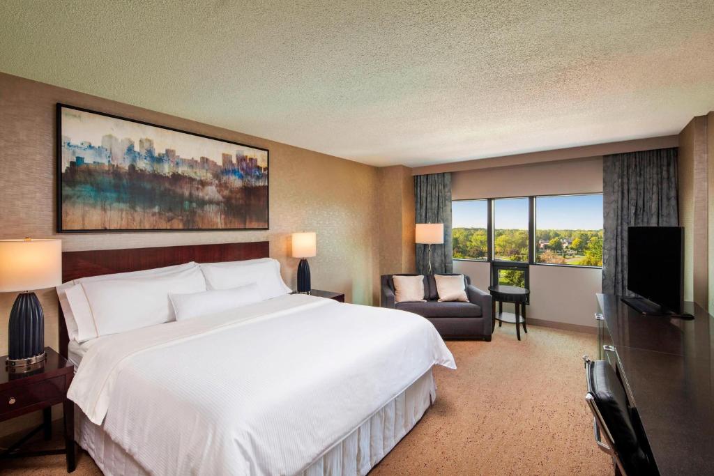The Westin Southfield Detroit - Executive, Gange Room, 1 King, Sofa Bed