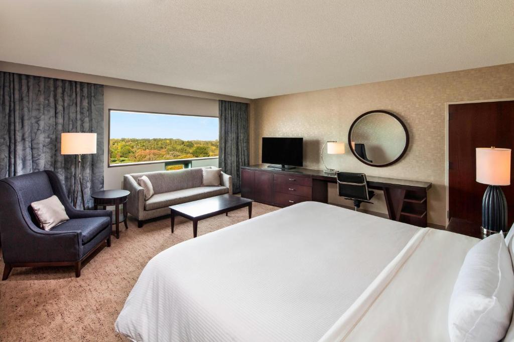 The Westin Southfield Detroit photo