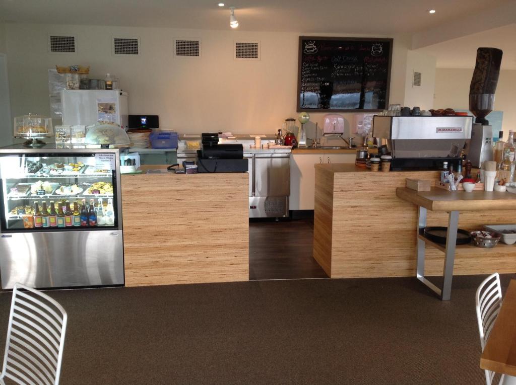 The Cove- On The Lake - Resim 45