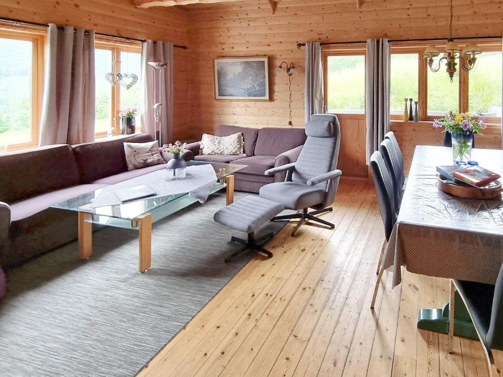 Fotografie z fotogalerie ubytování Holiday home ØRSTA BRUNGOT v destinaci Ørstavik