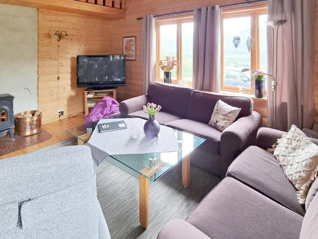 Fotografie z fotogalerie ubytování Holiday home ØRSTA BRUNGOT v destinaci Ørstavik
