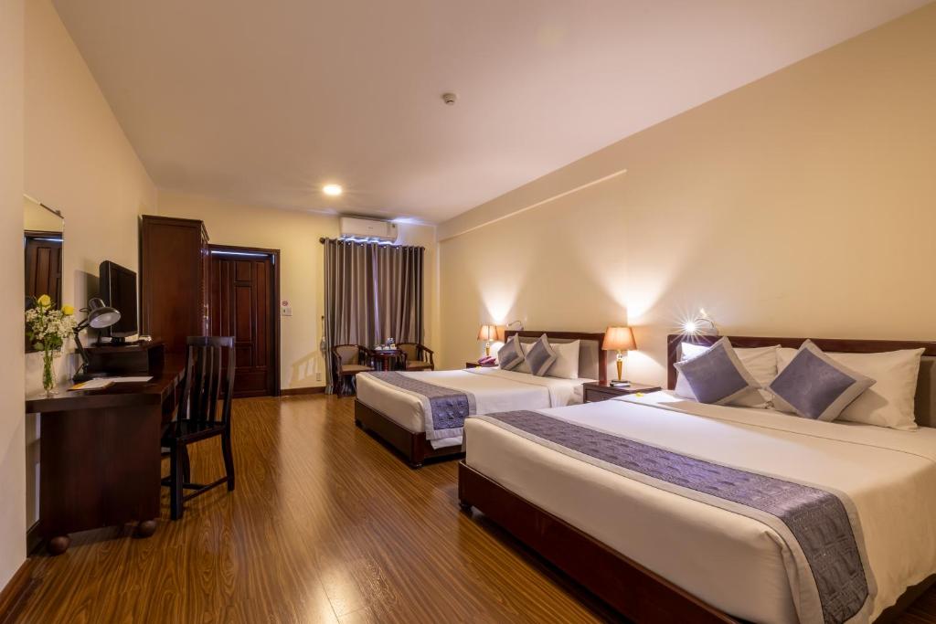 Baly Hotel Hue - 12