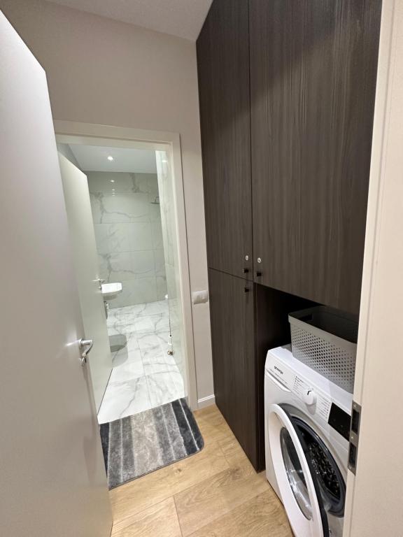 New Brilant Apartment 02 - Imazhi 8