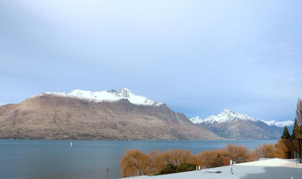 Lakefront Apartments,18 LAKE ESPLANADE ROAD - Resim 39