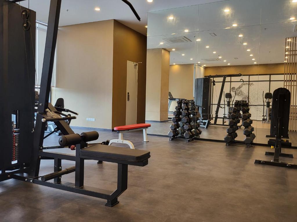 Fitness centrum a/nebo fitness zařízení v ubytování Sky Trees at AEON Bukit Indah with Netflix and Wifi
