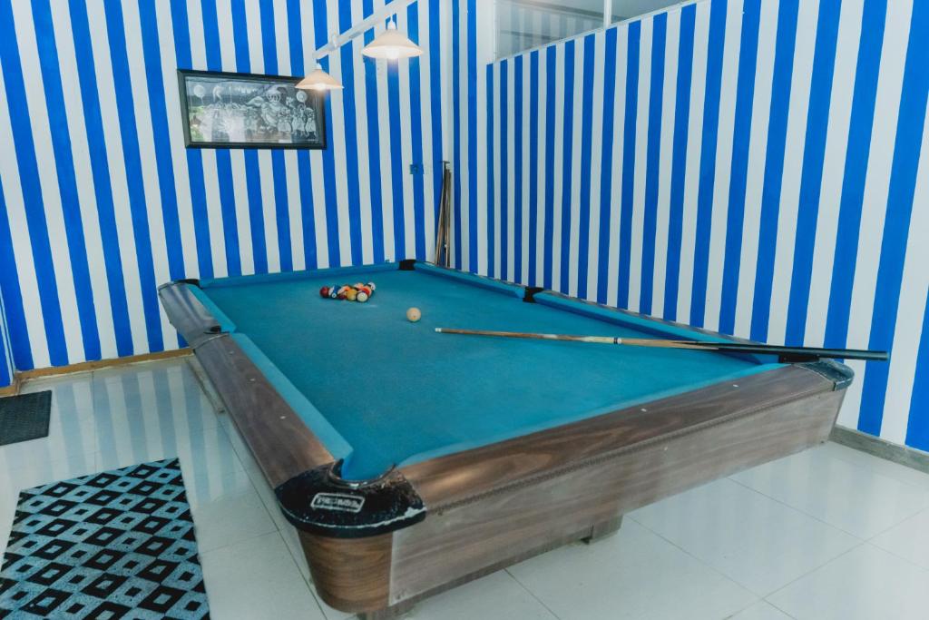 Biliár nebo kulečník v ubytování Hotel Vacanza