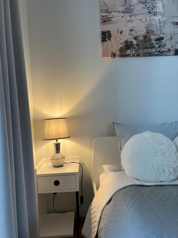 Ένα ή περισσότερα κρεβάτια σε δωμάτιο στο V71A Kauno Centre