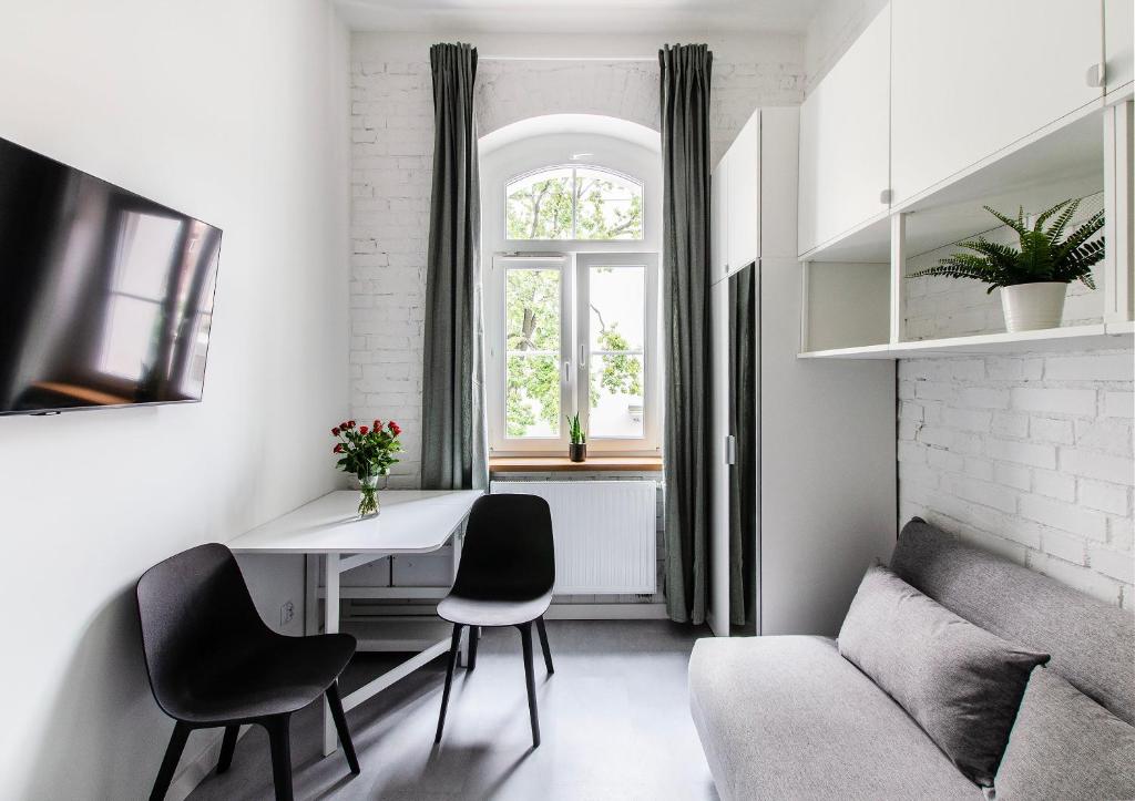 Smart Rental Management Apartments - Studio With Sofa Bed