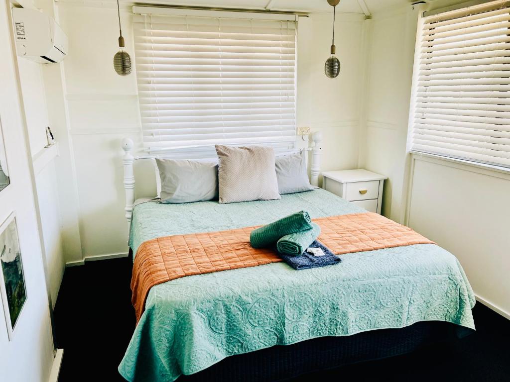 Ein Bett oder Betten in einem Zimmer der Unterkunft The Stanley Hotel Kilcoy