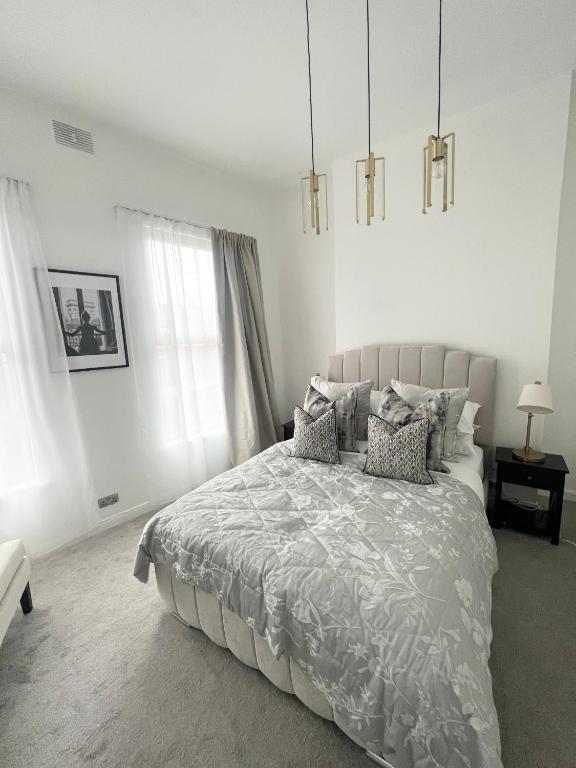 Postel nebo postele na pokoji v ubytování Luxury Belfast Stay - Townhouse
