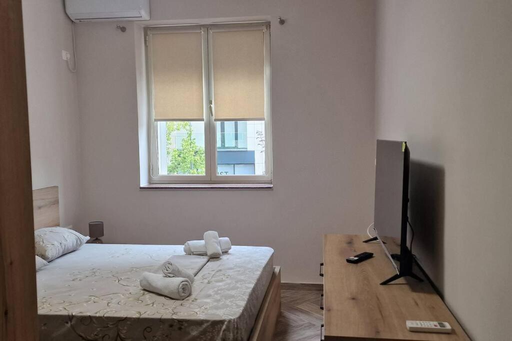 Heart of Tirana Apartment-2 - Image 9
