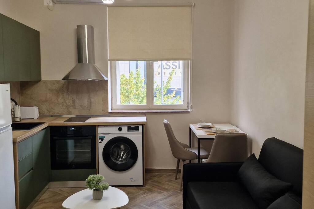 Heart of Tirana Apartment-2 - Image 4