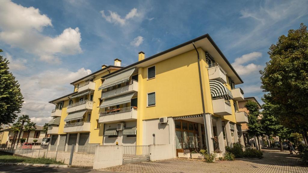 Budynek, w którym mieści się apartament