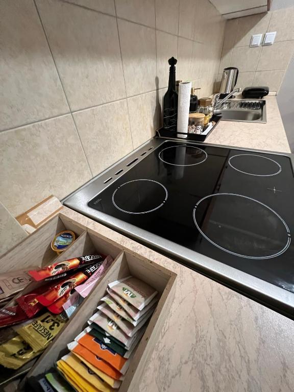 Kuchyňa alebo kuchynka v ubytovaní Supreme City Heart Apartment