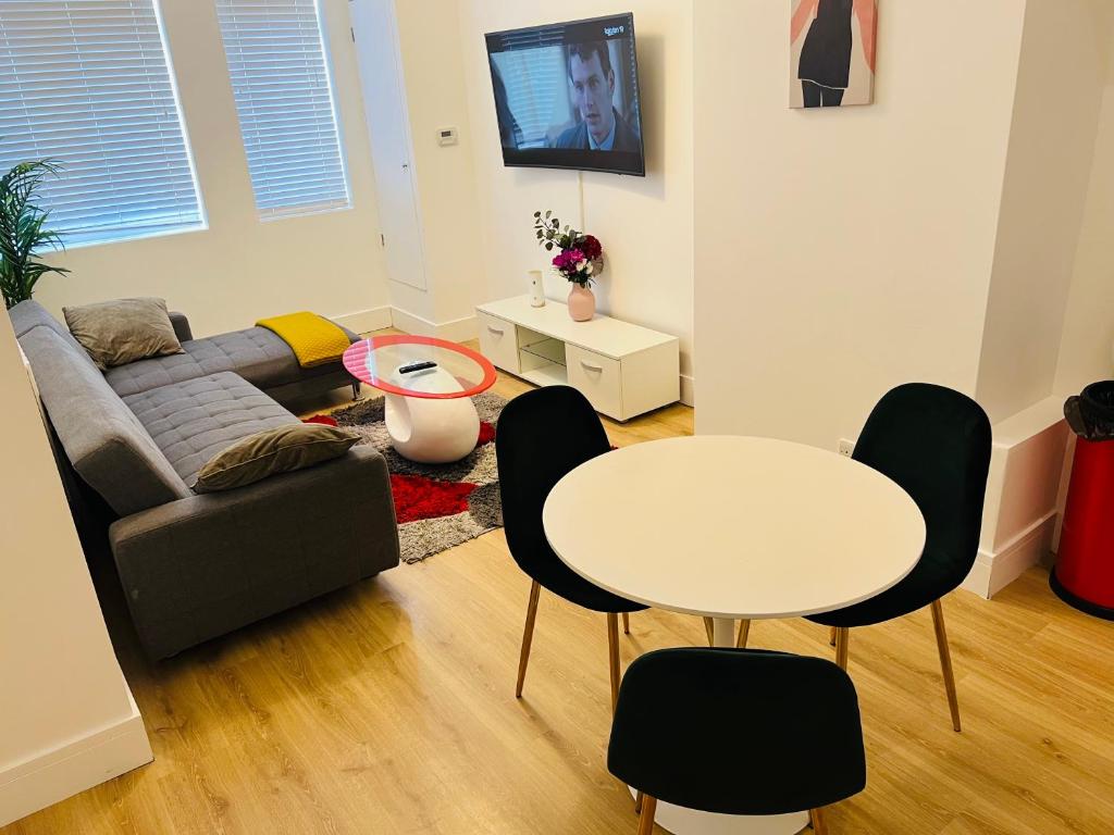 Gallery image of Spacious 2 Bedroom Apartment in Woolwich Arsenal in Woolwich