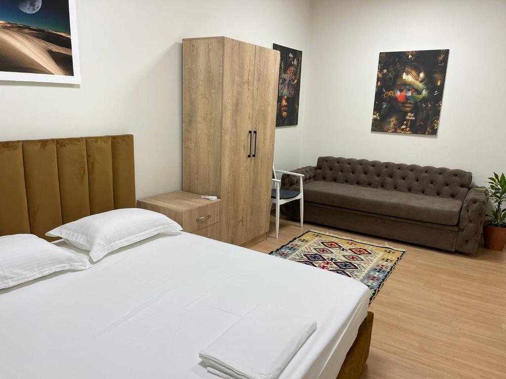 New Apartment in Bllok - Image 9