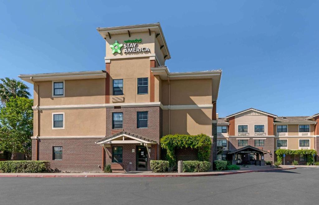 a front view of the hampton inn and suites at Extended Stay America Suites - Sacramento - Elk Grove in Elk Grove
