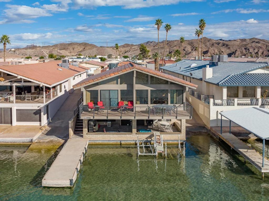 Moovalya Keys Riverfront! Room for all!, Parker (aktualisierte Preise