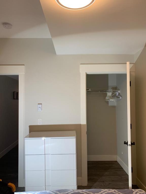 Φωτογραφία από το άλμπουμ του Modern 2BR Guest House in North Nanaimo σε Nanaimo