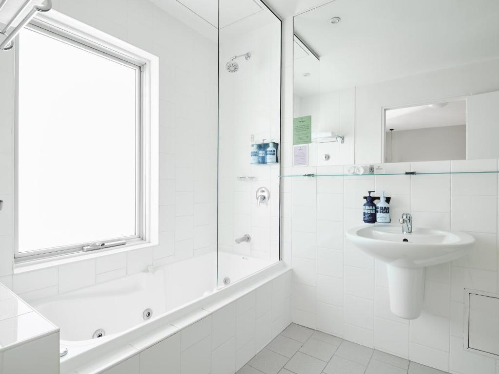 Saint Kilda Beach Hotel - formerly Rydges St Kilda - Resim 37