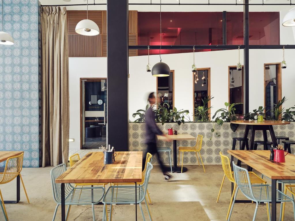 Saint Kilda Beach Hotel - formerly Rydges St Kilda - Resim 10