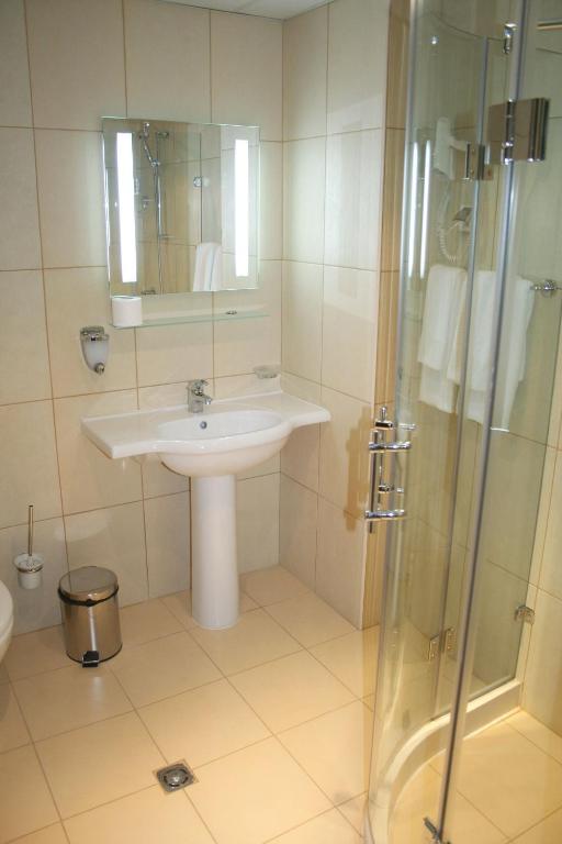 Real Hotel - Salle Double Ou Jumelle