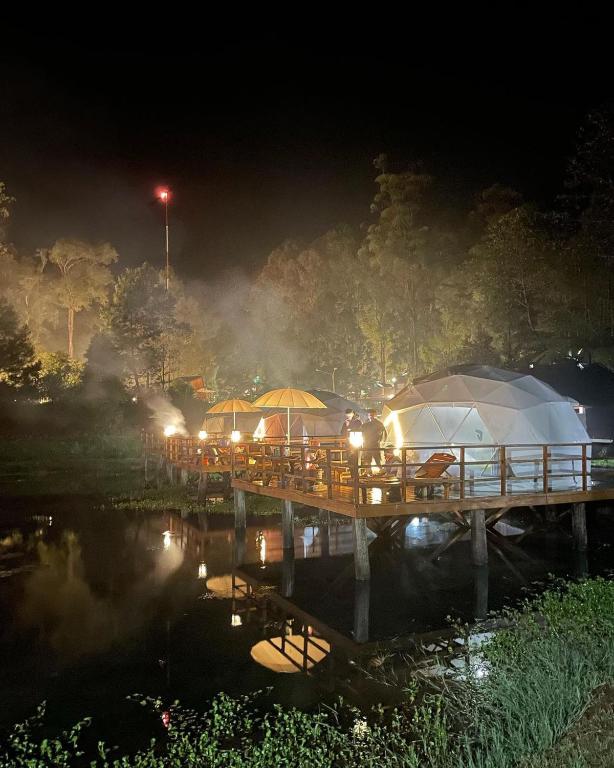 Igloo Camp Rancaupas - Tidur nyaman dalam tenda berbentuk igloo