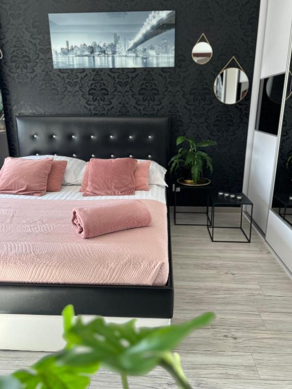 Posteľ alebo postele v izbe v ubytovaní Spółdzielcza 22 Apartament Sky Line