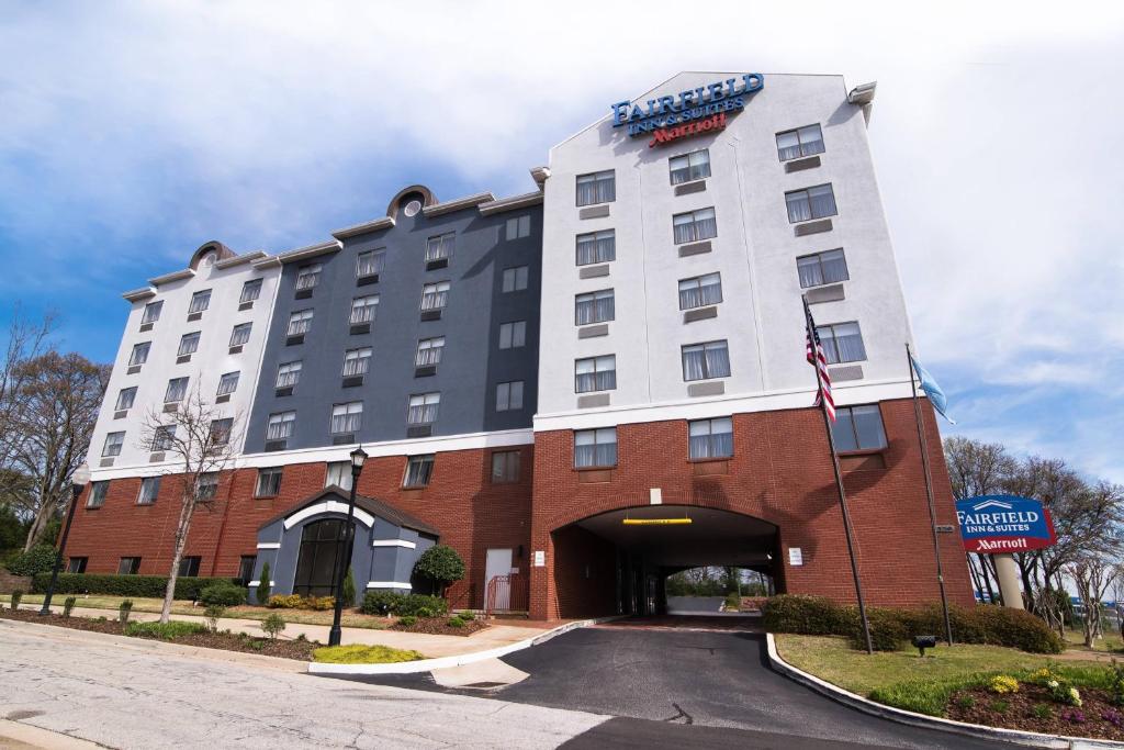 Fairfield Inn & Suites Atlanta Airport North - Hizvo