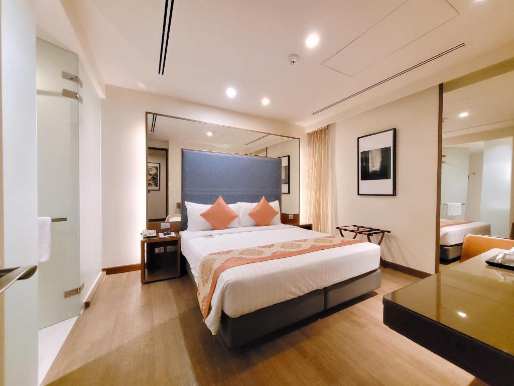 On 8 Sukhumvit Nana Bangkok by Compass Hospitality - Resim 40