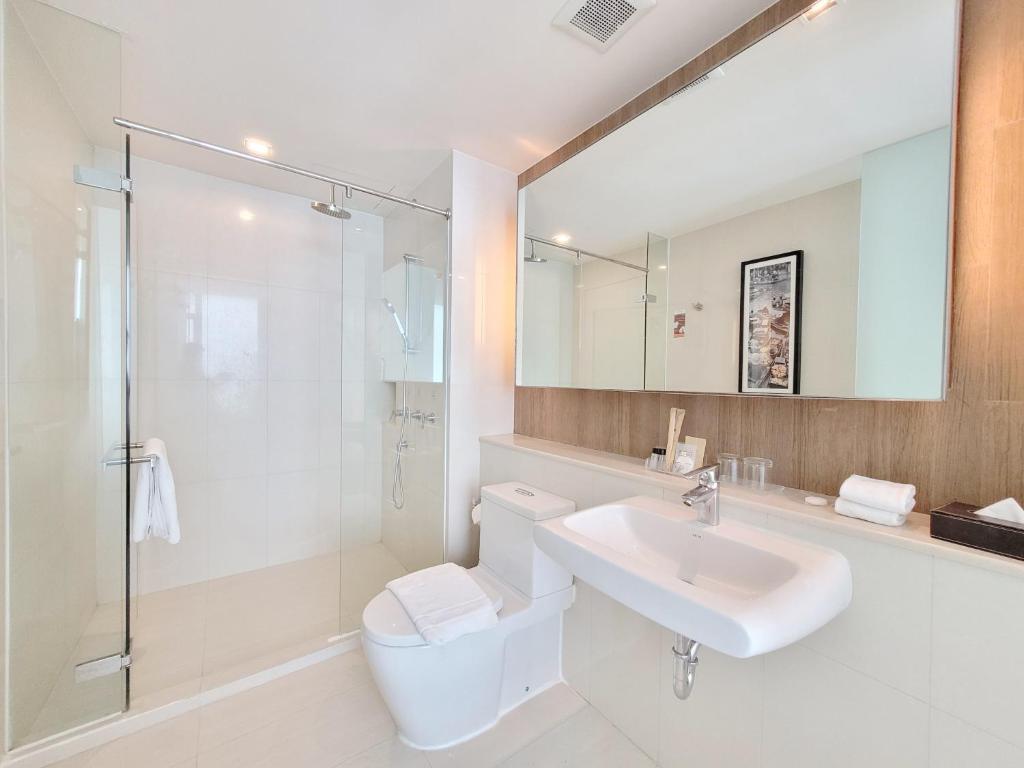 On 8 Sukhumvit Nana Bangkok by Compass Hospitality - Resim 44