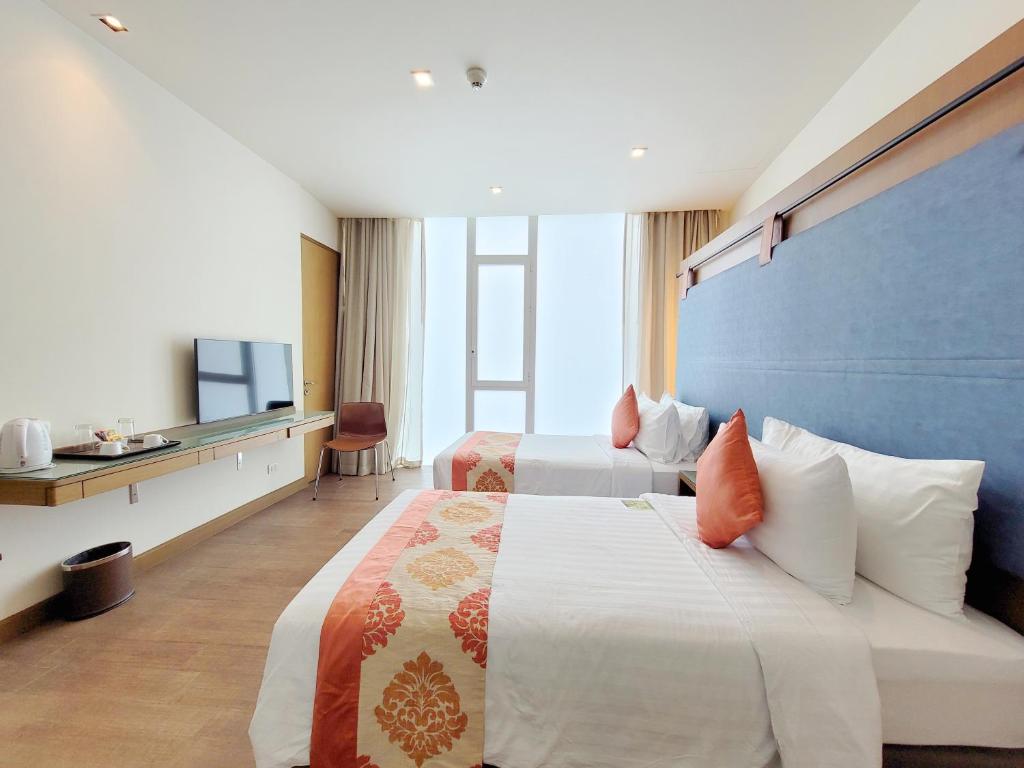 On 8 Sukhumvit Nana Bangkok by Compass Hospitality - Saffron Premier Twin Room