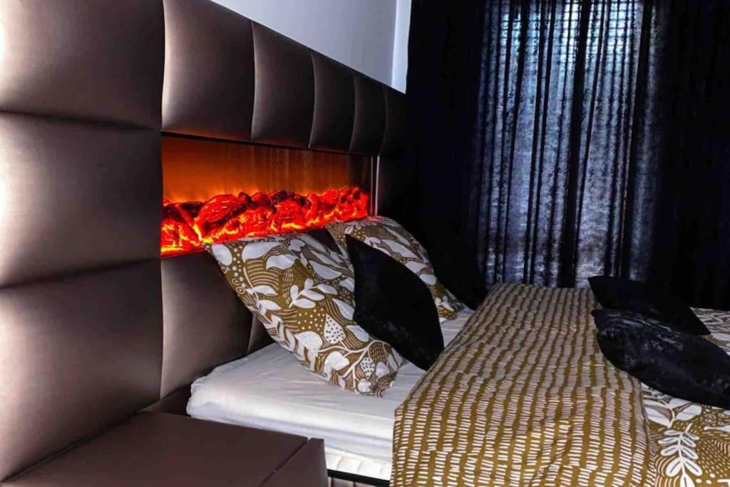 Postel nebo postele na pokoji v ubytování Cosy Appartement Green Life Bansko