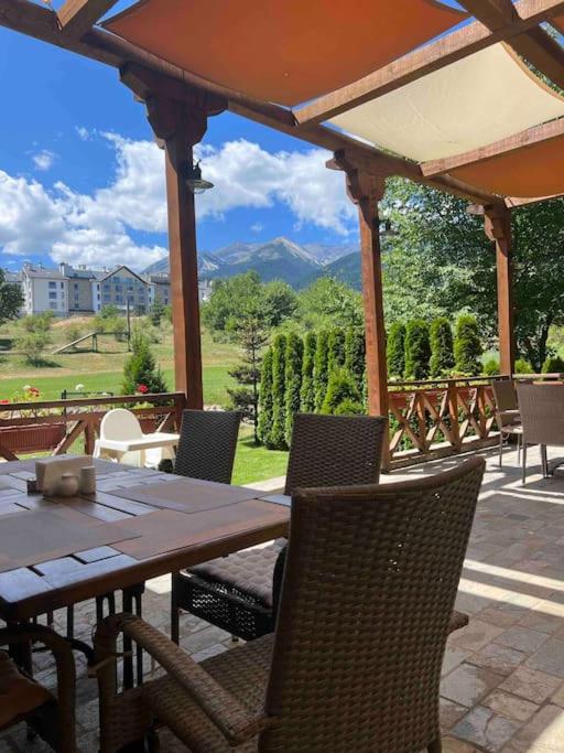 Nespecifikovaný výhled na hory nebo výhled na hory při pohledu z apartmánu