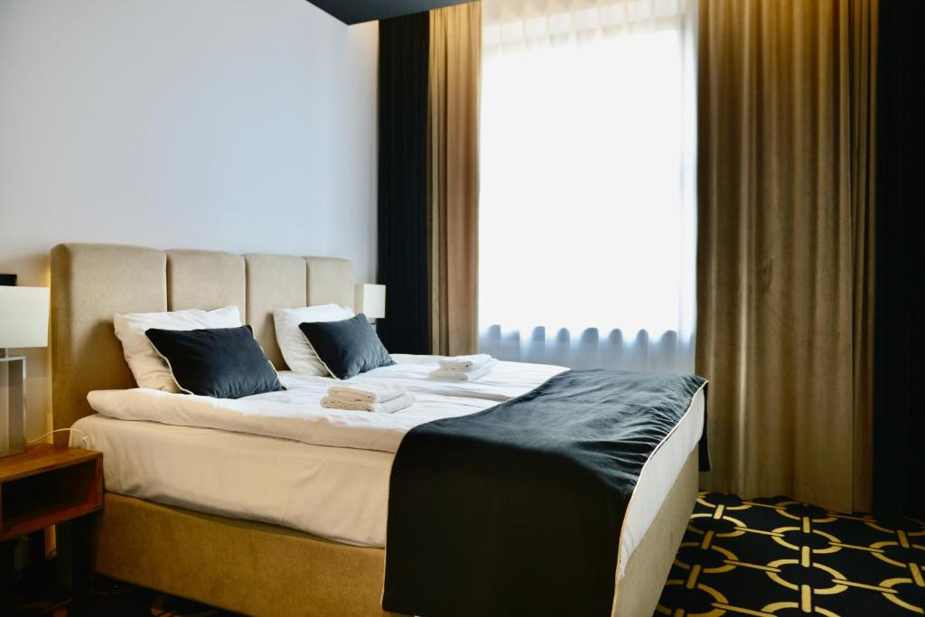 Jess Krolewski Gdansk Old Town - Deluxe King Room
