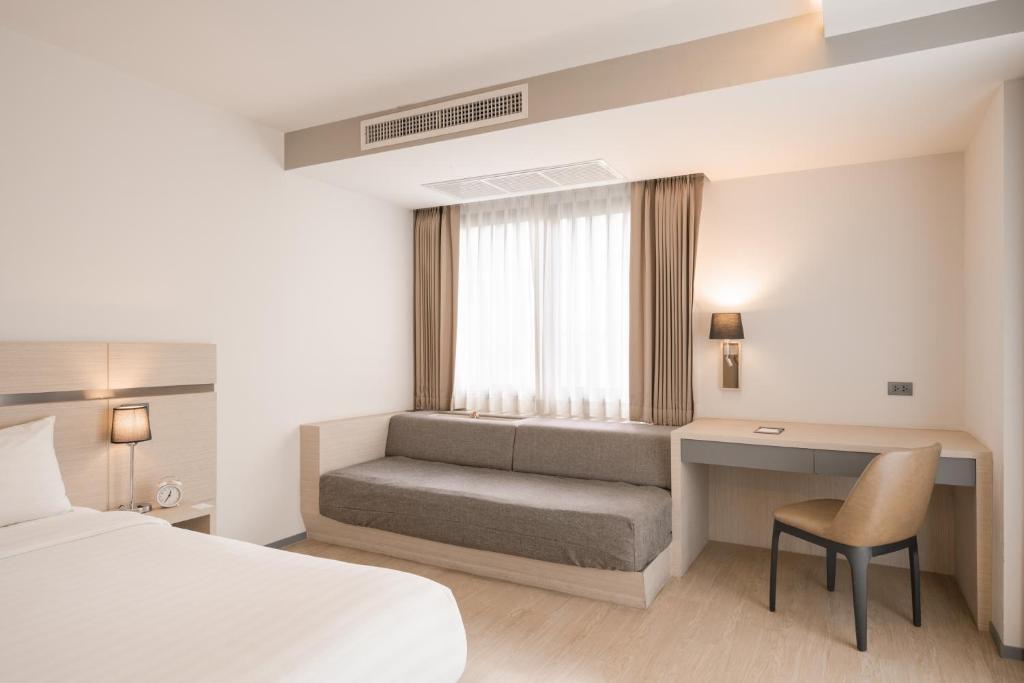 Samyan Serene Hotel - Deluxe King Room