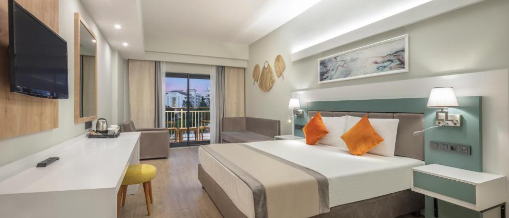 Postel nebo postele na pokoji v ubytování Arcanus Hotels Trendline Side