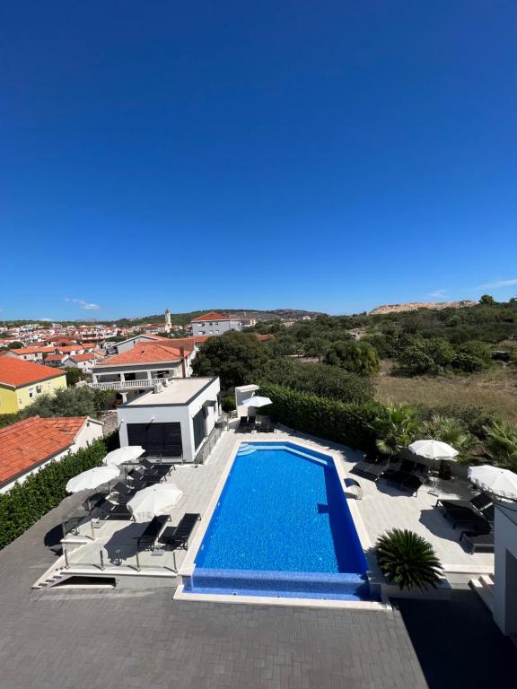 Bazén v ubytovaní Holiday Luxury Resort Sundance alebo v jeho blízkosti