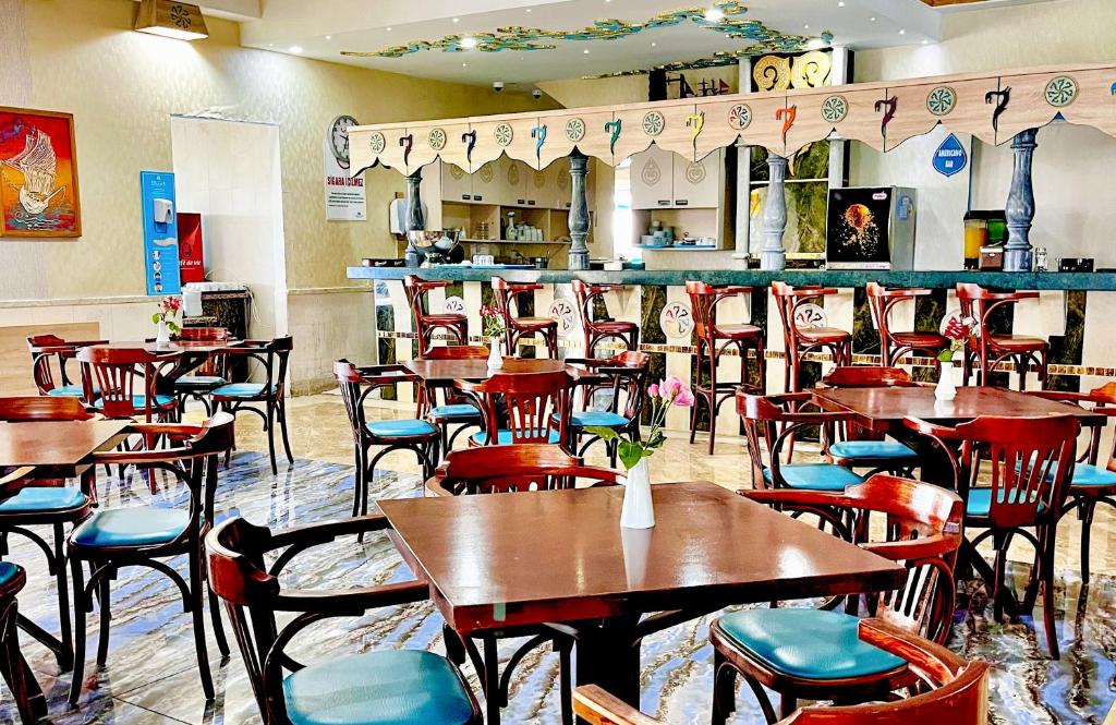 Restaurace v ubytování Daima Biz Hotel - Dolusu Aquapark Access