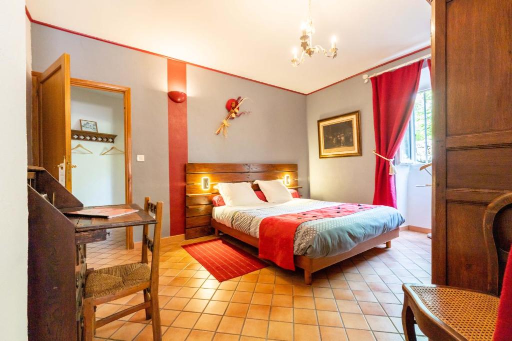 Domaine de Chanteperdrix - Double Room