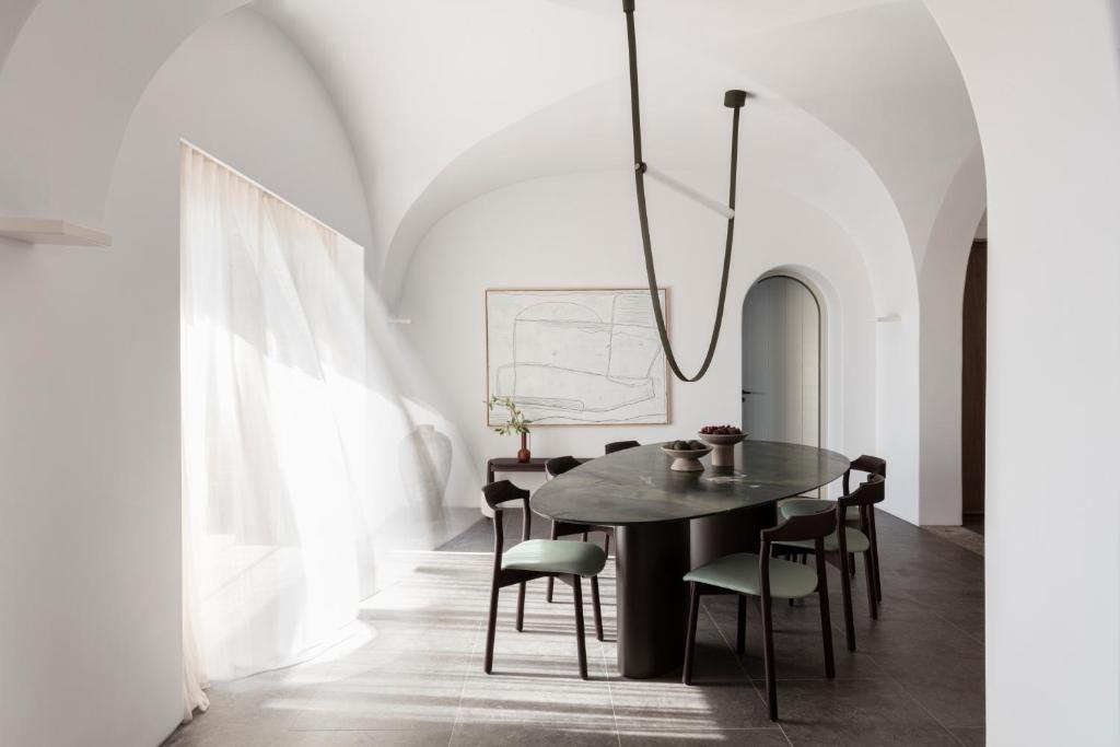 Canaves Epitome - Small Luxury Hotels of the World photo