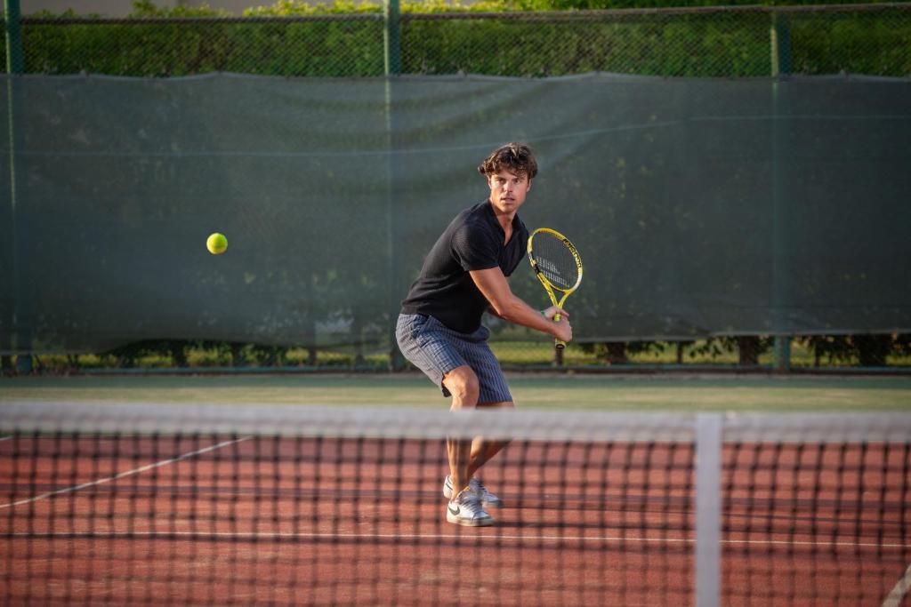 Tenis a/nebo squash v ubytování Cleopatra Luxury Resort Makadi Bay nebo okolí