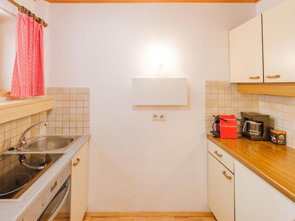 Kuchyň nebo kuchyňský kout v ubytování Haus Barbara