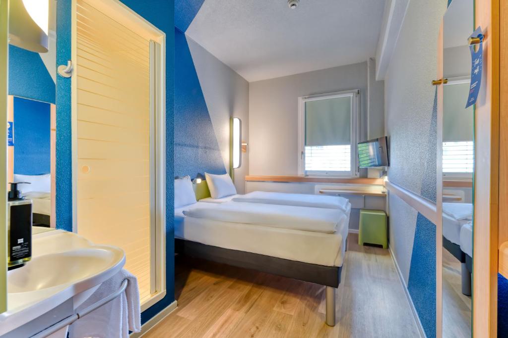 ibis budget Hotel Luzern City - Resim 39