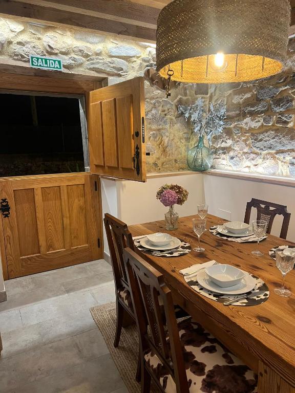 Fotografie z fotogalerie ubytování APARTAMENTOS KERCUS v destinaci Sevares